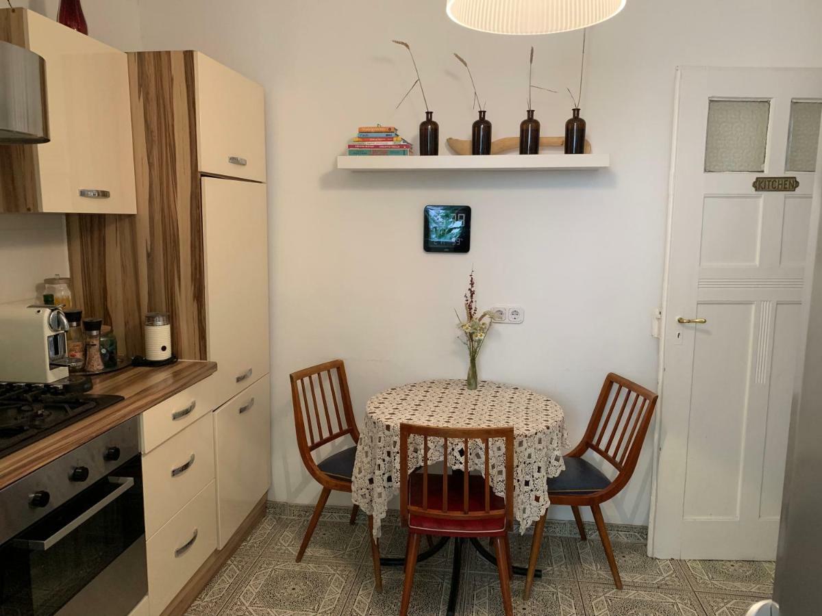 Apartment West *